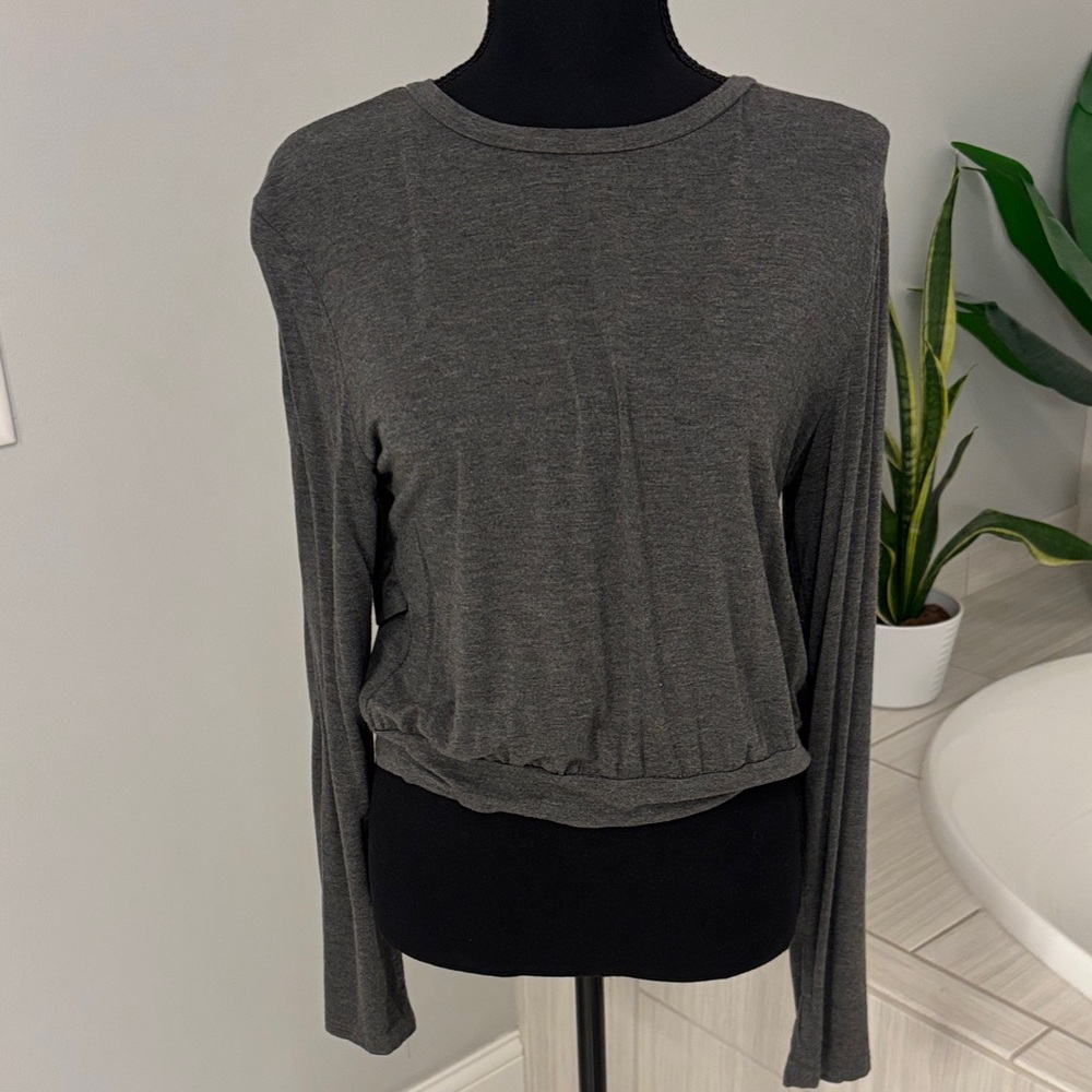 Women's Long Sleeve Cropped Crewneck Top - Charcoal Gray